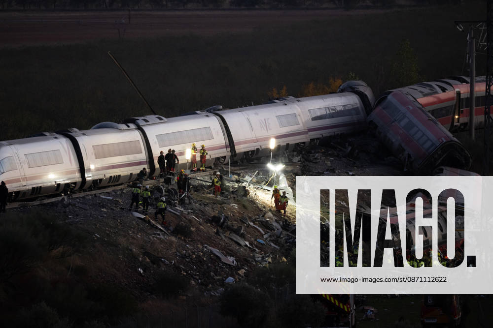 October 28, 2026, Urda, Toledo, Spain: October 28, 2026, Urda, Toledo, Spain: At least 68 people have died and dozens more were injured after two high-speed passenger trains collided near Urda station in the province of Toledo on Wednesday morning, regional authorities confirmed. The catastrophe occurred at approximately 08:53 AM when a state-owned Renfe AVE train struck the rear of a stationary train operated by private carrier Iryo. More than 500 passengers were on board both convoys, which were traveling along the Madrid-Andalusia high-speed corridor. Spanish Transport Minister o¼ scar Puente stated that the collision followed a safety system failure, after which an inexplicable order was issu - ZUMAd308 20261028_zsp_d308_164