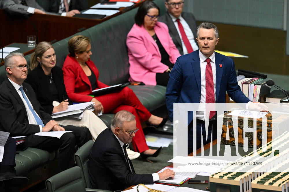 QUESTION TIME, Australian Education Minister Jason Clare speaks during Question Time in the House of Representatives at Parliament House in Canberra, Thursday, October 29, 2026. ( NO ARCHIVING CANBERRA AUSTRALIAN CAPITAL TERRITORY Australia