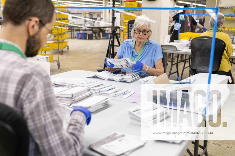 Workers open mail-in ballots in a secure room for the 2026 mid-term election at the King County Elections office in Renton, Washington, USA, on Thu., Oct. 29, 2026. Approximately 98% of votes cast in Washington state are mail-in ballots. Renton USA - ZUMAb344 20261029_znp_b344_034