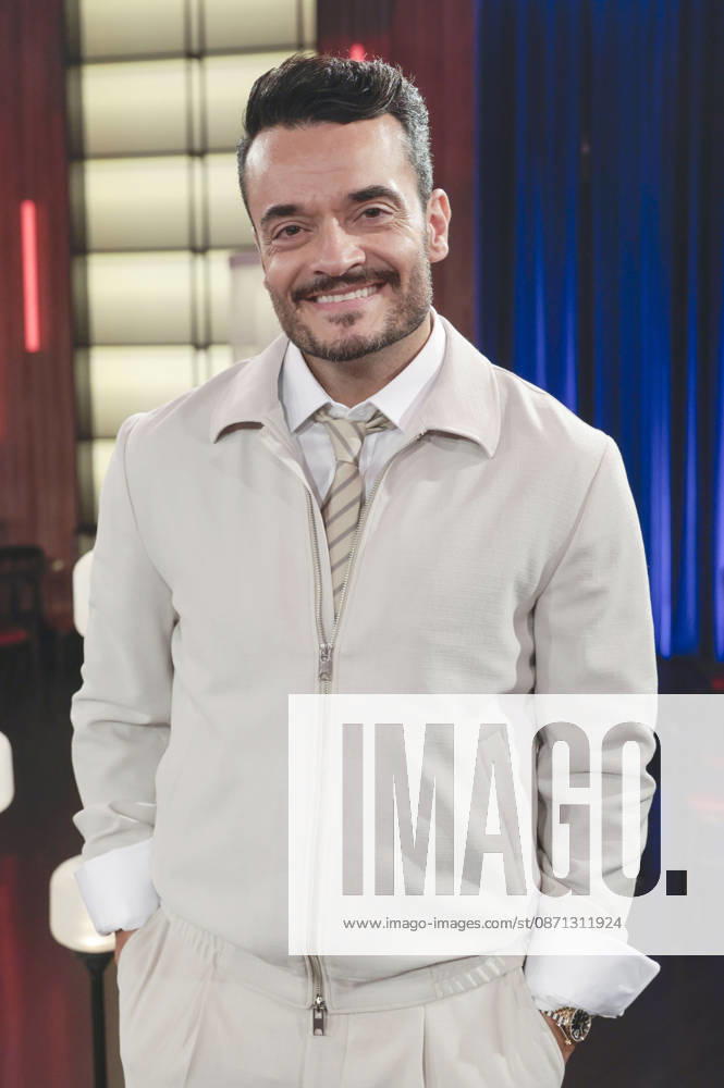 Giovanni Zarrella during the taping of the WDR talk show Kölner Treff at WDR Studio BS 3 in Cologne, October 29, 2026 Foto:xR.xSchmiegeltx xFuturexImagex koelner_treff2910_6043