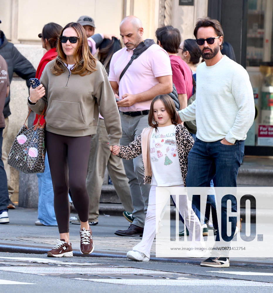 Exclusive - Tamara Ecclestone out in New York Exclusive. English socialist Tamara Ecclestone with her daughter and husband Jay Rutland are strolling and shopping in Soho, they are having lunch at Jack s Wife Freda in New York, NY on October 30, 2026. Photo by Dylan Travis ABACAPRESS.COM New York NY