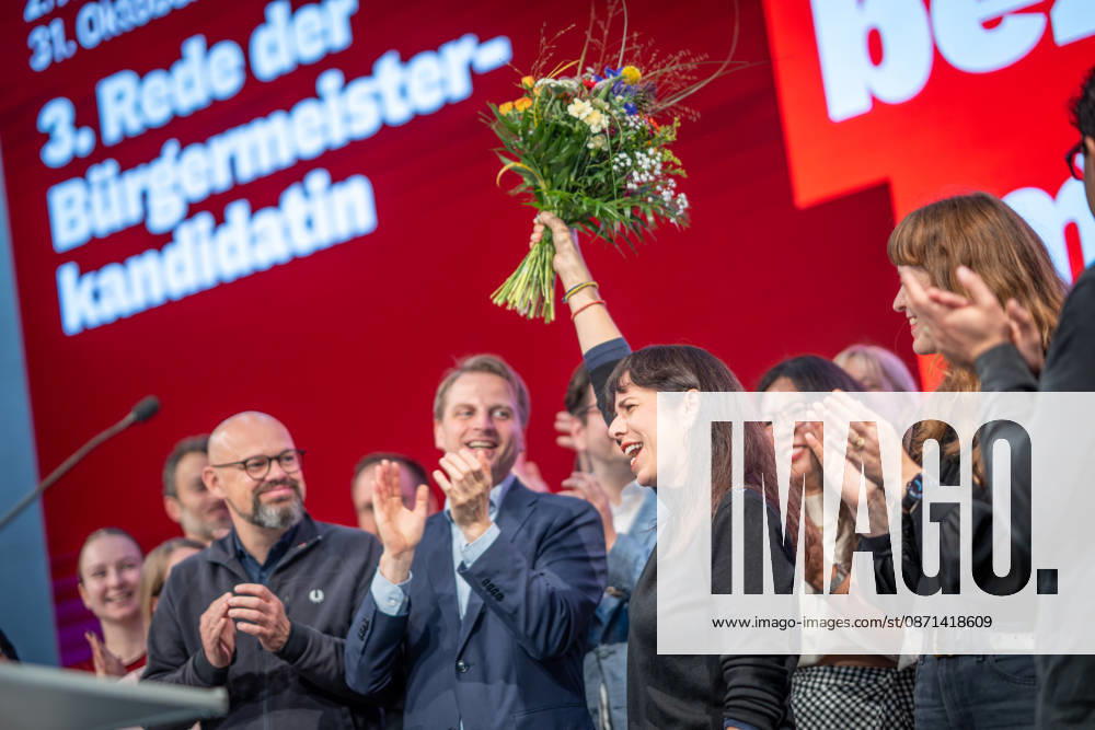 Elif Eralp, of The Left, a potential future governing mayor, delivers a speech at The Left’s special state party convention to decide on entering coalition negotiations in Berlin, Berlin, Germany, Dong Xuan Center