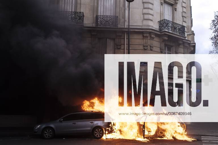 Thousands of demonstrators gathered on the Champs-Elysees and in the surrounding areas for Act IV of the protest movement of the Yellow Vests. Numerous clashes with the police were observed. JanxSchmidt-Whitley LexPictorium LePictorium_0196153