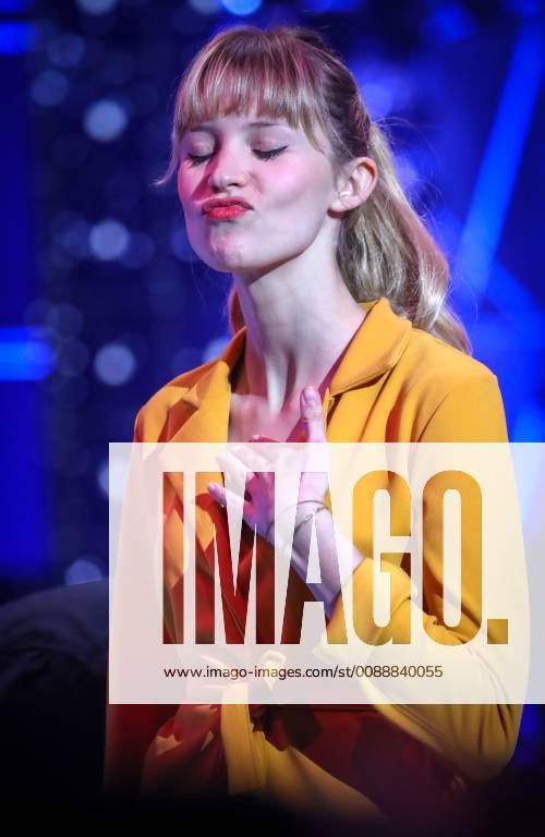 Belgian singer Angele pictured during the fourth edition of the D6bels Music Awards for artists of Federation Wallonie-Bruxelles, Friday 25 January 2019. VIRGINIExLEFOUR 05516891