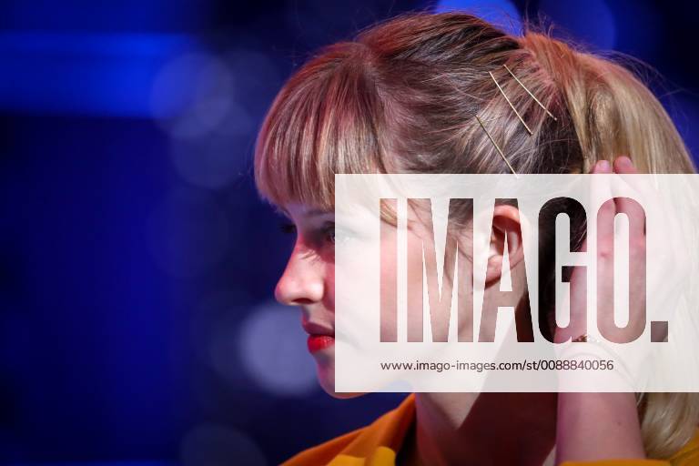 Belgian singer Angele pictured during the fourth edition of the D6bels Music Awards for artists of Federation Wallonie-Bruxelles, Friday 25 January 2019. VIRGINIExLEFOUR 05516893