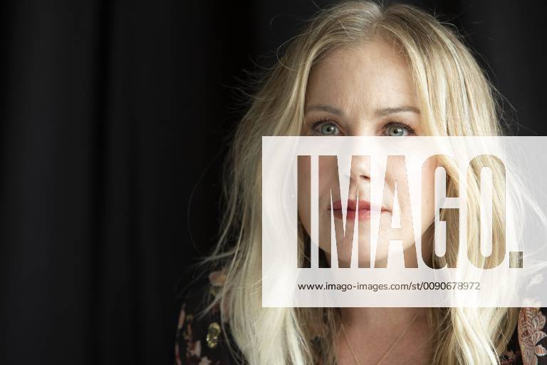 Hollywood, CA, USA - Christina Applegate star in Dead to Me Hollywood USA - ZUMAg203 20190408_zap_g203_052