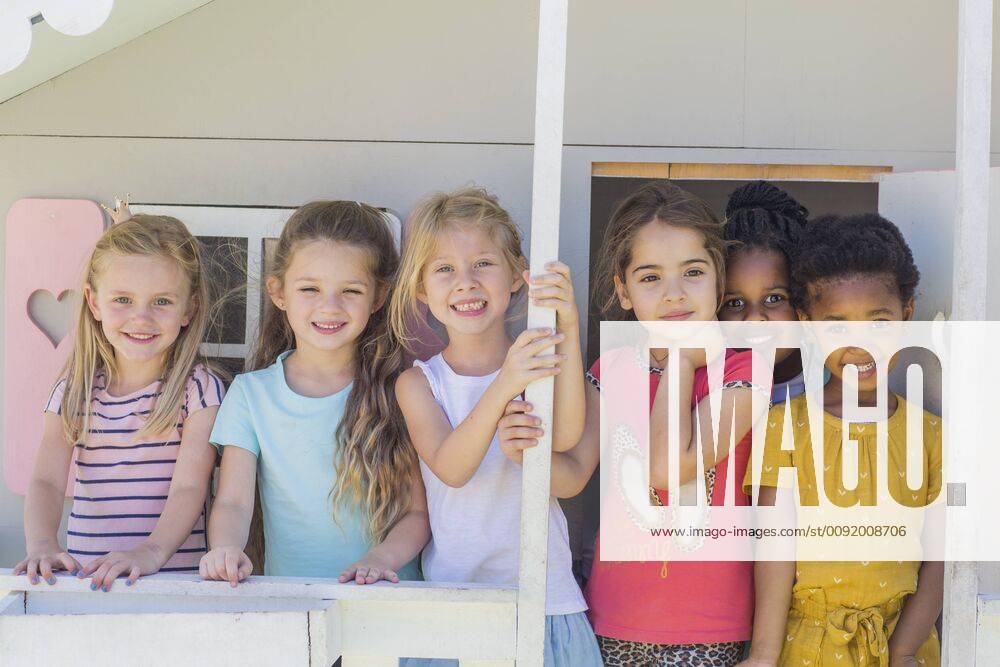 Portrait of smiling girls in kindergarten model released Symbolfoto property released ZEF15485