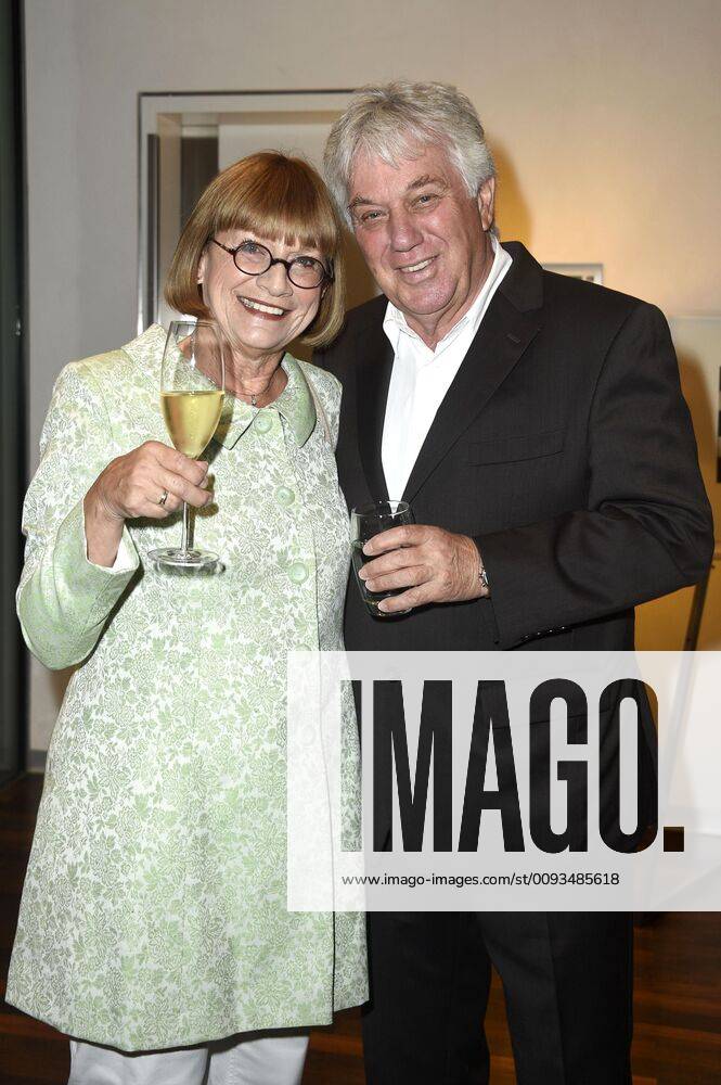 Rolf Zuckowski with his wife Monika Zuckowski at the ALS Night 2019 in the representative office of the Würth Group Berlin, 16 09 2019 Foto:xN.xKubelkax xFuturexImage