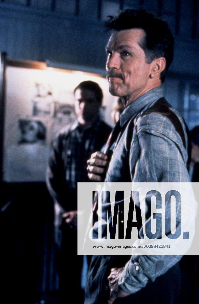 KNIGHT MOVES, Tom Skerritt, 1992 Courtesy Everett Collection !ACHTUNG AUFNAHMEDATUM GESCHÃ„TZT! PUBLICATIONXNOTxINxCANxCHNxFRAxITAxJPNxNORxPOLxRUSxESPxUKxUSA