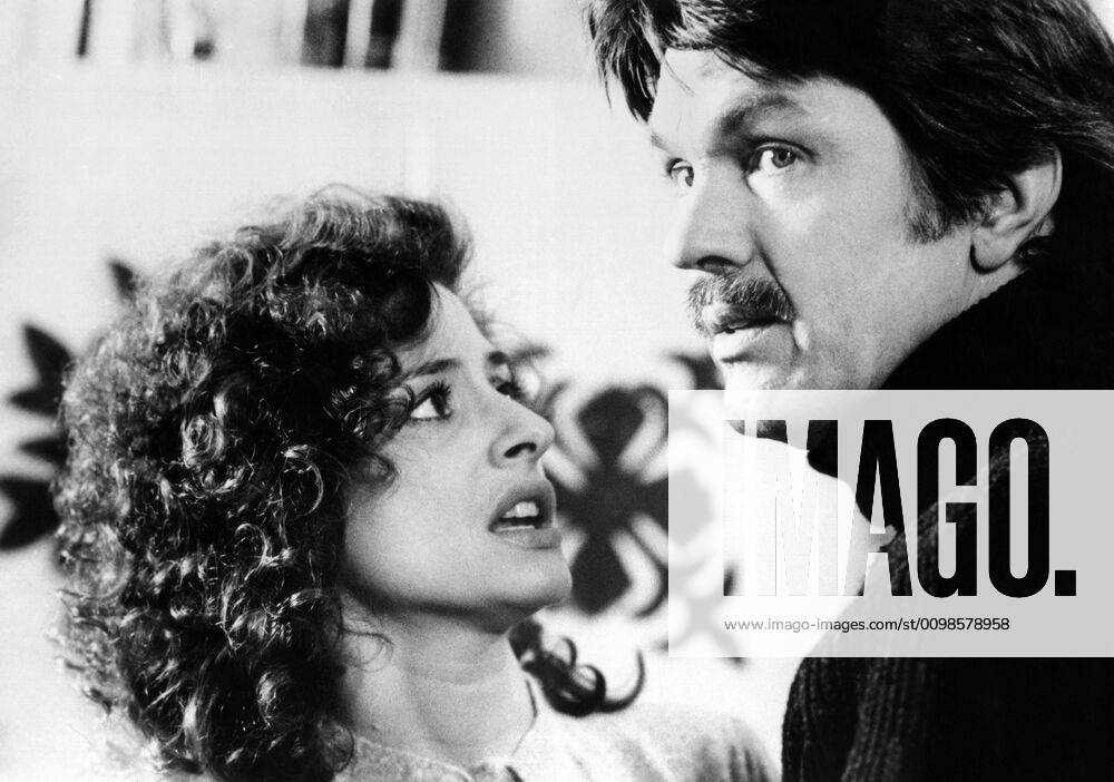 FIGHTING BACK, from left, Patti LuPone, Tom Skerritt, 1982, Paramount Pictures courtesy Everett Collection Paramount Courtesy Everett Collection !ACHTUNG AUFNAHMEDATUM GESCHÃ„TZT! PUBLICATIONXNOTxINxCANxCHNxFRAxITAxJPNxNORxPOLxRUSxESPxUKxUSA