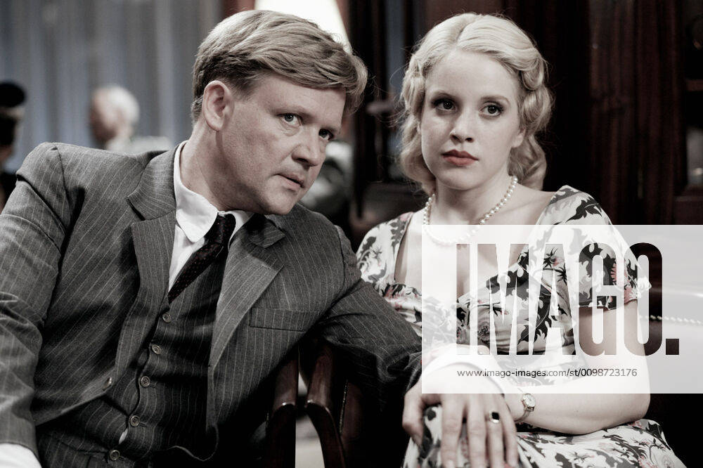 JEW SUSS: RISE AND FALL, (aka JUD SUSS, aka JUD SUSS-FILM OHNE GEWISSEN), from left: Justus von Dohnanyi, Paula Kalenberg, 2010. TF1 International Courtesy Everett Collection TF1 International Courtesy Everett Collection !ACHTUNG AUFNAHMEDATUM GESCHÃ„TZT! PUBLICATIONXNOTxINxCANxCHNxFRAxITAxJPNxNORxPOLxRUSxESPxUKxUSA