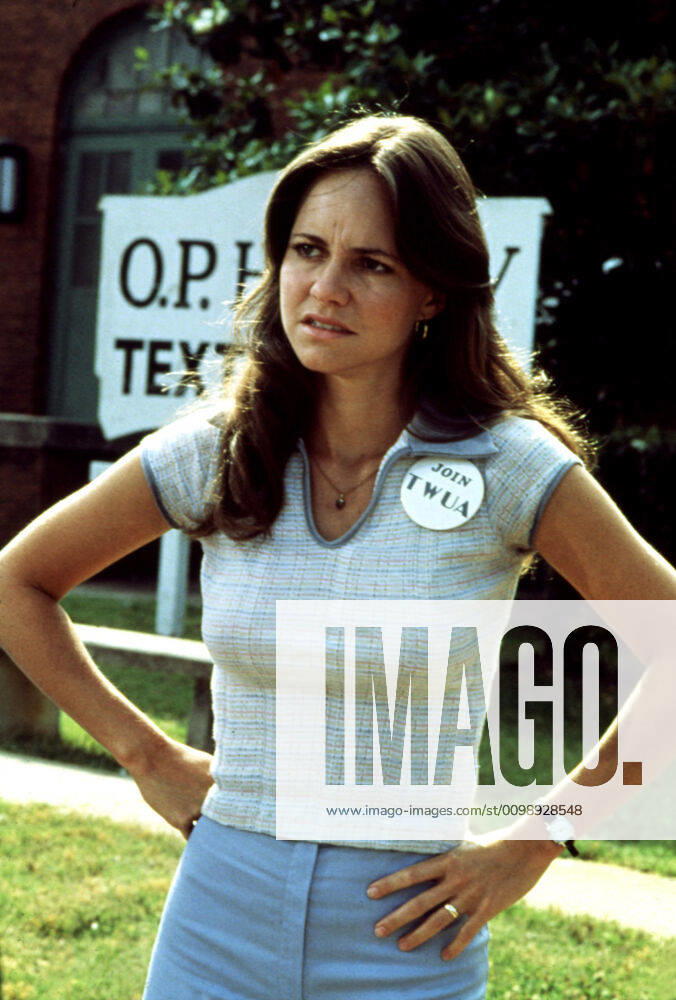 NORMA RAE, Sally Field, 1979. TM and Copyright 20th Century Fox Film Corp. All rights reserved. Courtesy: Everett Collection. 20thCentFox Courtesy Everett Collection !ACHTUNG AUFNAHMEDATUM GESCHÃ„TZT! PUBLICATIONXNOTxINxCANxCHNxFRAxITAxJPNxNORxPOLxRUSxESPxUKxUSA