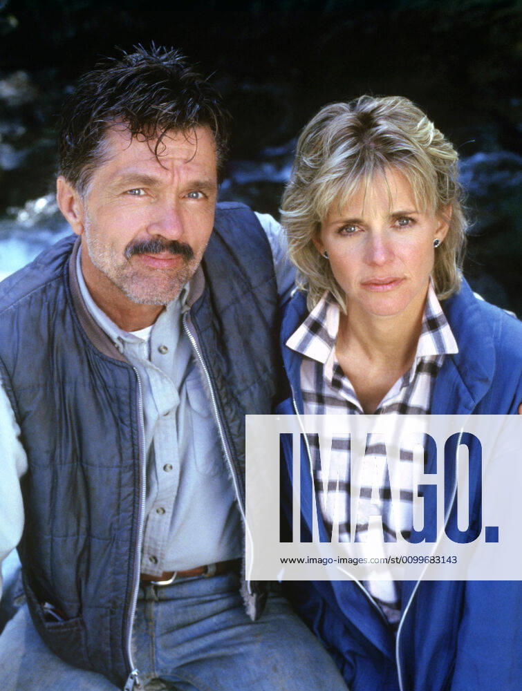 NIGHTMARE AT BITTER CREEK, Tom Skerritt, Lindsay Wagner, 1988, (c)Phoenix Entertainment Group courtesy Everett Collection Phoenix Entertainment Group courtesy Everett Collection !ACHTUNG AUFNAHMEDATUM GESCHÄTZT! PUBLICATIONXNOTxINxCANxCHNxFRAxITAxJPNxNORxPOLxRUSxESPxUKxUSA