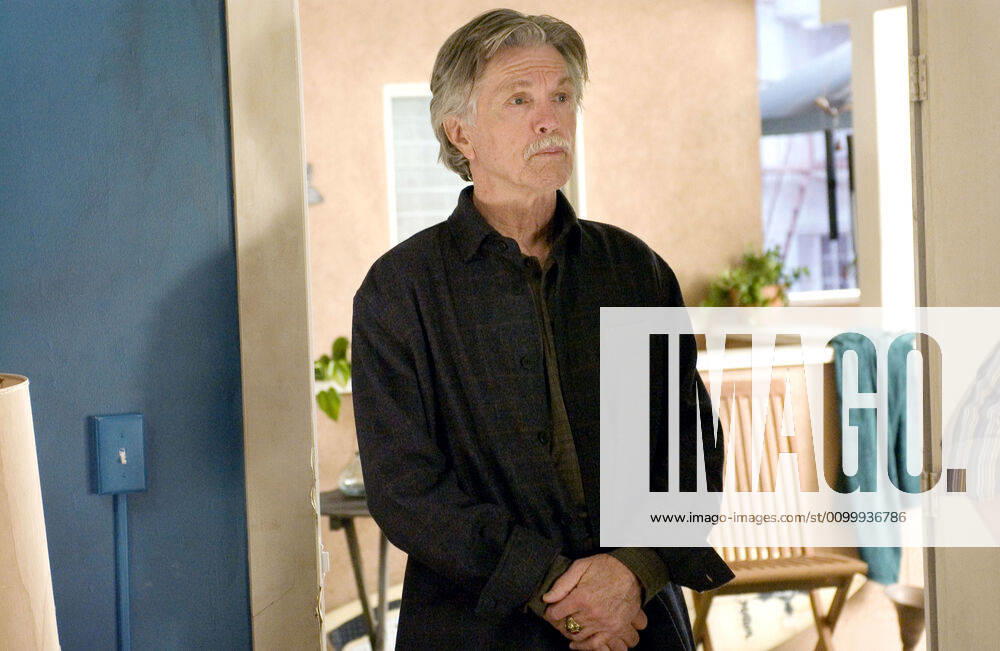 HUFF, Tom Skerritt, (Season 2), 2004-2006, photo: Randy Tepper Showtime Courtesy: Everett Collection Showtime Networks Inc. Courtesy Everett Collection !ACHTUNG AUFNAHMEDATUM GESCHÃ„TZT! PUBLICATIONXNOTxINxCANxCHNxFRAxITAxJPNxNORxPOLxRUSxESPxUKxUSA