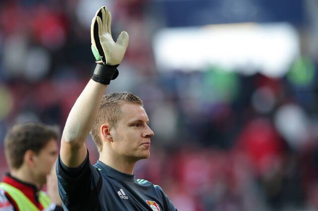 09.03.2013 Fussball Bundesliga FSV Mainz 05 - Bayer 04 Leverkusen Spieltag 25 Fussball Maenner Saison 2012 13 Bernd LENO (Torwart, Torhueter Bayer 04 Leverkusen - 1) bedankt sich bei den