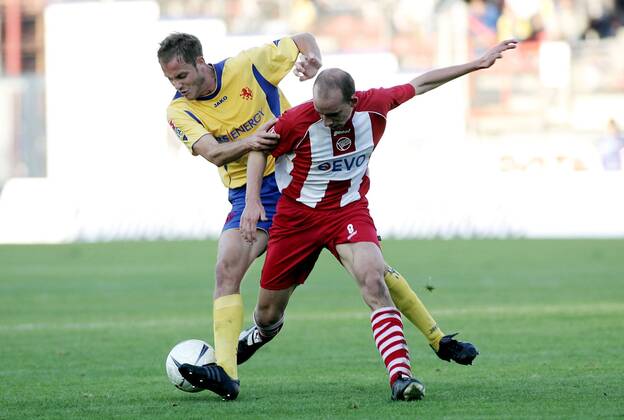 20.09.2005, Fussball, 2. Bundesliga, Eintracht Braunschweig - Offenbacher Kickers v.l. Dennis Brinkmann (Braunschweig), Stephan Sieger (OFC)