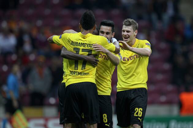 die Mannschaft freut sich ueber das Tor von Adrian Ramos 20 (Borussia Dortmund) Galatasaray Istanbul vs. Borussia Dortmund, Fussball, Champions League, 22.10.2014, EP_CKT