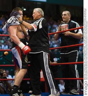 5.Juli 2008, Boxen in Halle, Universum Boxpromotion, Denis Boytsov vs. Fernely Feliz Heavyweight Halle Germany 5.Juli 2008, Boxen in Halle, Universum Boxpromotion, Denis Boytsov vs. Fernely Feliz Heavyweight