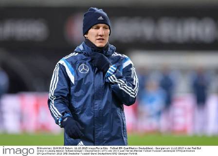 Fußball EM-Qualifikation Deutschland - Georgien am 11.10.2015 in der Red Bull Arena in Leipzig Bastian Schweinsteiger ( Deutschland ) xTTx