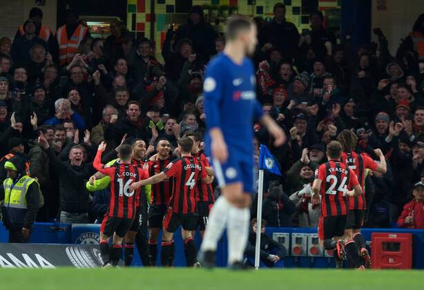 Chelsea v Bournemouth Premier League AFC Bournemouth players celebrate after Callum Wilson of AFC Bournemouth scores the opening goal during the Premier League match at Stamford Bridge, London Content Not Available For UK Newspapers Copyright: xAlanxStanfordx FIL-11296-0023