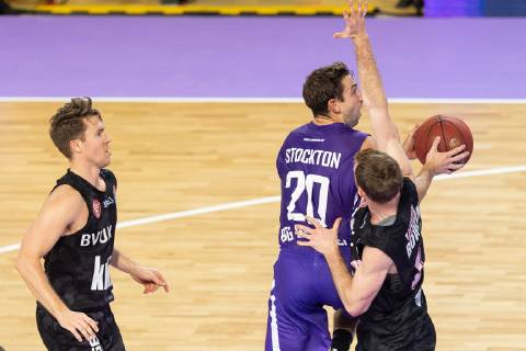 14 10 2018 Basketball Bundesliga easyCredit BBL Season 2018 19 3 Matchday BG Göttingen s Oliver Würzburg Göttingens Michael Stockton M goes to basket Photo Swen Gatekeeper BG Göttingen s Oliver Würzburg SPF3477