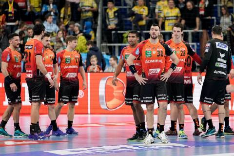 Player of the Rhein Neckar Lions disappointed about the defeat disappointment after the final whistle highlight losers lost frustration disappointed pessimistic handball Champions League Rhein Neckar Lions RK Vardar Skopje xozx
