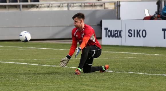 09 02 2019 xmgoodx Frankfurt am Main PSD Bank Arena Bornheimer Hang Regionalliga South Season 2018 2019 FSV Frankfurt vs Viktoria Aschaffenburg Goalkeeper Aulbach Marco 33 FSV Frankfurt Test match