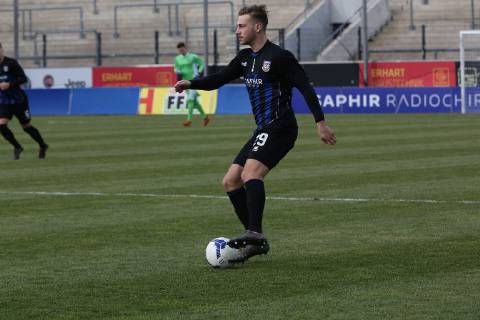 09 02 2019 xmgoodx Frankfurt am Main PSD Bank Arena on Bornheimer Hang Regionalliga South Season 2018 2019 FSV Frankfurt vs. Viktoria Aschaffenburg Nothnagel Dominik 29 FSV Frankfurt test match