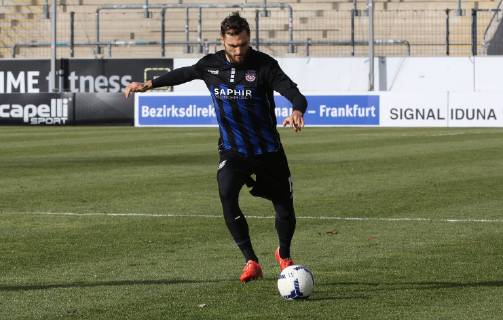 09 02 2019 xmgoodx Frankfurt am Main PSD Bank Arena on Bornheimer Hang Regionalliga South Season 2018 2019 FSV Frankfurt vs. Viktoria Aschaffenburg Robert Schick 15 FSV Frankfurt test match