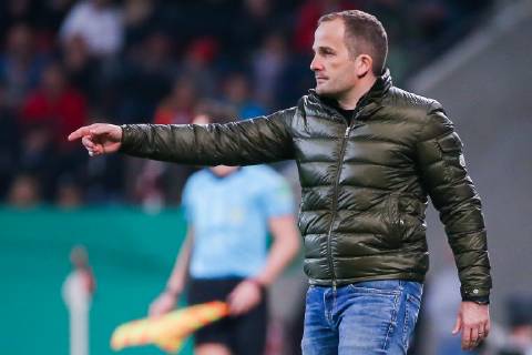 Coach Manuel Baum FC Augsburg gestures DFB regulations prohibit any use of photographs as image sequences and or quasi video GER Football DFB Cup FC Augsburg RB Leipzig 02 04 2019 Augsburg Copyright: xTomxWellerx xEibner-Pressefotox EP_eer