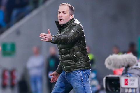Coach Manuel Baum FC Augsburg gestures DFB regulations prohibit any use of photographs as image sequences and or quasi video GER Football DFB Cup FC Augsburg RB Leipzig 02 04 2019 Augsburg Copyright: xTomxWellerx xEibner-Pressefotox EP_eer