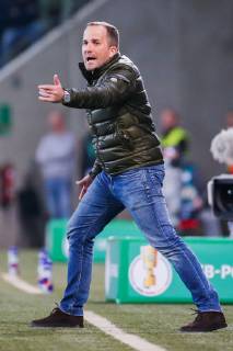 Coach Manuel Baum FC Augsburg gestures DFB regulations prohibit any use of photographs as image sequences and or quasi video GER Football DFB Cup FC Augsburg RB Leipzig 02 04 2019 Augsburg Copyright: xTomxWellerx xEibner-Pressefotox EP_eer