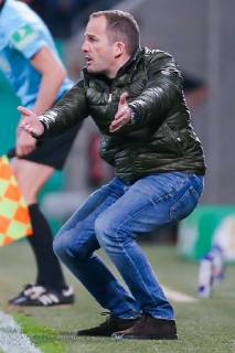 Coach Manuel Baum FC Augsburg gestures dissatisfied DFB regulations prohibit any use of photographs as image sequences and or quasi video GER Football DFB Cup FC Augsburg RB Leipzig 02 04 2019 Augsburg Copyright: xTomxWellerx xEibner-Pressefotox EP_eer