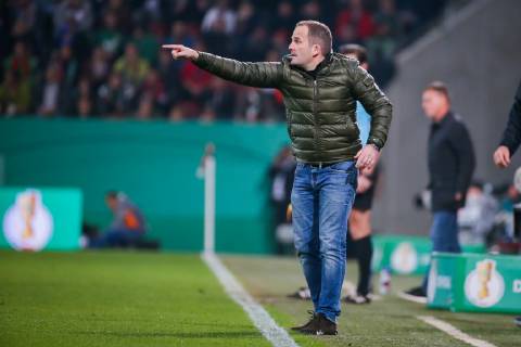 Coach Manuel Baum FC Augsburg gestures DFB regulations prohibit any use of photographs as image sequences and or quasi video GER Football DFB Cup FC Augsburg RB Leipzig 02 04 2019 Augsburg Copyright: xTomxWellerx xEibner-Pressefotox EP_eer
