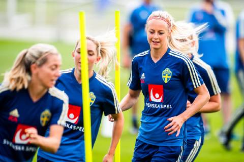 190619 Amanda Ilestedt of Sweden during a training session June 19, 2019 in Le Havre Photo Simon Hastegard Image Source Code SH 180077 bbeng football football soccer ladies women women france france world cup world championships 2019 world championships world fifa women s world cup 2019 world cup sweden sweden training training Practice, Copyright: SIMONxHASTEGARD BB190619SH058