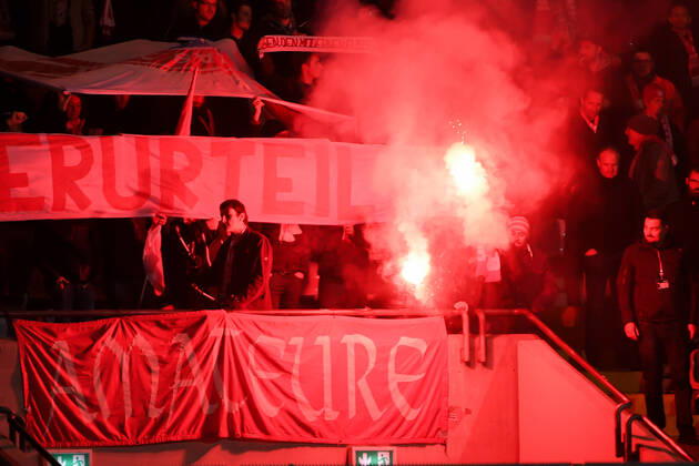Fans of FC Bayern Munich II ignite Bengalos and smoke bombs, Bengalo, Bengalos, fireworks, flare, fans, audience, spectators, mood, atmosphere, stadium, 28 10 2019, Munich Germany , football, 3 League, FC Bayern Munich II SV Waldhof Mannheim, DFB DFL REGULATIONS PROHIBIT ANY USE OF PHOTOGRAPHS AS IMAGE SEQUENCES AND OR QUASI VIDEO xslx