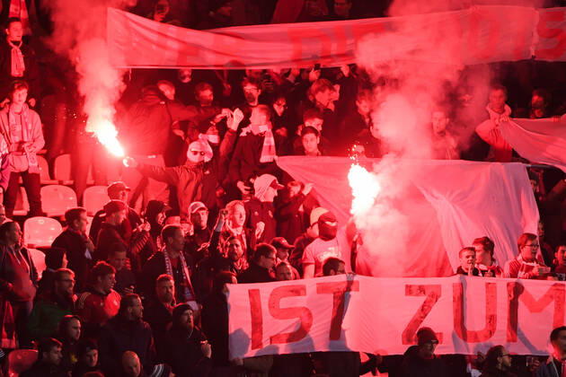 Fans of FC Bayern Munich II ignite Bengalos and smoke bombs, Bengalo, Bengalos, fireworks, flare, fans, audience, spectators, mood, atmosphere, stadium, 28 10 2019, Munich Germany , football, 3 League, FC Bayern Munich II SV Waldhof Mannheim, DFB DFL REGULATIONS PROHIBIT ANY USE OF PHOTOGRAPHS AS IMAGE SEQUENCES AND OR QUASI VIDEO xslx