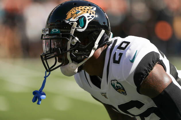 CINCINNATI, OH - OCTOBER 20: Jacksonville Jaguars defensive back Jarrod Wilson (26) warms up before the game against the Jacksonville Jaguars and the Cincinnati Bengals on October 20th 2019, at Paul Brown Stadium in Cincinnati, OH. (Photo by Ian Johnson Icon Sportswire) NFL, American Football Herren, USA OCT 20 Jaguars at Bengals Icon191020035