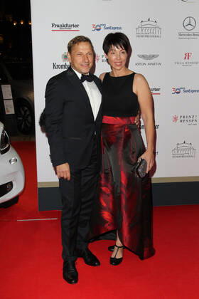 Richy Mueller mit Ehefrau Christl Stumhofer Deutscher Sportpresseball 2019 an der alten Oper in Frankfurt am 09.11.2019