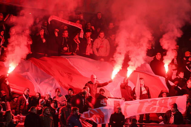 Fans of FC Bayern Munich II ignite Bengalos, Bengalo, Bengalos, fireworks, flare fans, audience, spectators, mood, atmosphere, stadium, 22 12 2019, Munich Germany , Football, 3 League, FC Bayern Munich II FC Würzburger Kickers, DFB DFL REGULATIONS PROHIBIT ANY USE OF PHOTOGRAPHS AS IMAGE SEQUENCES AND OR QUASI VIDEO xslx