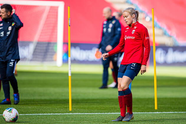 200918 Julie Blakstad of the Norwegian womens national football team during a training session on September 18, 2020 in Oslo Photo Marius Simensen BILDBYRAN Cop 238 bbeng dam em kval em kvalifisering kvinnor em kvalik football fotball fotboll norge norway soccer training training träning uefa euro qualifier, Copyright: MARIUSxSIMENSEN BB200918BB219