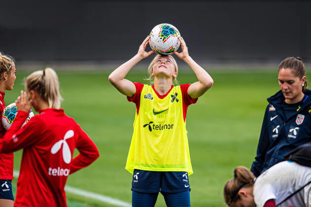 200920 Julie Blakstad of the Norwegian womens national football team during a training session on September 20, 2020 in Oslo Photo Marius Simensen BILDBYRAN Cop 238 bbeng dam em kval em kvalifisering Women em kvalik football fotball fotboll norge norway soccer training training träning uefa euro qualifier, Copyright: MARIUSxSIMENSEN BB200920BB233