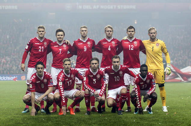 World Cup Playoff - Denmark v Ireland Denmark, Copenhagen - November 11, 2017. The Danish line up for the World Cup play off match against Ireland: Kasper Schmeichel (1), Peter Ankersen (5), Simon Kjaer (4), Andreas Bjelland (12), Jens Stryger Larsen (17), William Kvist (7), Christian Eriksen (10), Thomas Delaney (8). Nicolai Jorgensen (9), Andreas Cornelius (21) and Pione Sisto (23). Copenhagen Denmark Telia Parken  Copyright: xGonzalesxPhoto SamyxKhabthanix