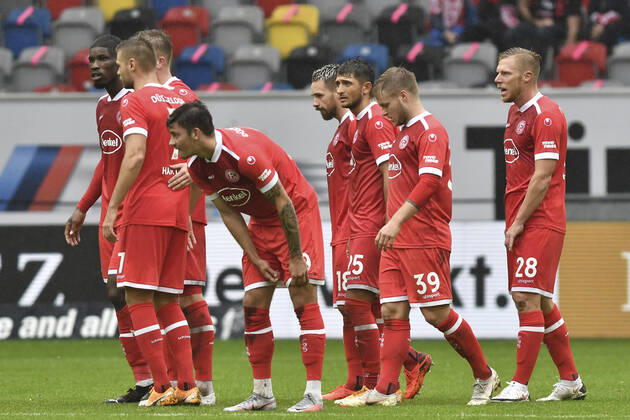 Final jubilation Final jubilation Emotion Joy of the team of Duesseldorf 26 09 2020 Football, 2 Bundesliga, Fortuna Duesseldorf vs FC Wuerzburger Kickers, Merkur Spiel Arena, Duesseldorf, DFB DFL REGULATIONS PROHIBIT ANY USE OF PHOTOGRAPHS AS IMAGE SEQUENCES AND OR QUASI VIDEO xhmx
