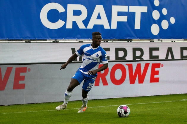 26 09 2020 xjjx Football 2 Bundesliga SV Darmstadt 98 SSV Jahn Regensburg emonline v l , Braydon Manu SV Darmstadt 98 DFL DFB REGULATIONS PROHIBIT ANY USE OF PHOTOGRAPHS as IMAGE SEQUENCES and or QUASI VIDEO Copyright: JoaquimxFerreira