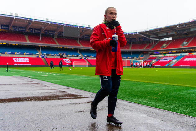 201020 Thea Bjelde of the Norwegian womens national football team during a training session on October 20, 2020 in Oslo Photo Vegard Wivestad Grott BILDBYRAN kod VG VG0059 bbeng fotboll football fotball soccer uefa euro qualifier em kvalifisering kvinnor em kvalik em kval norge norway dam training training training,  Copyright: VEGARDxWIVESTADxGRoTT BB201020VG012