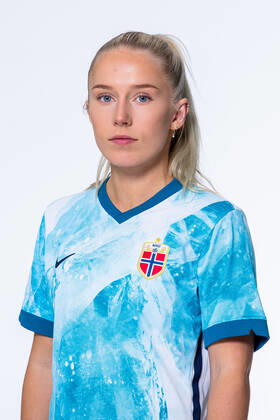 201022 Thea Bjelde of the Norwegian womens national football team poses for a portrait on October 22, 2020 in Oslo Photo Vegard Wivestad Grott BILDBYRAN kod VG VG0061 bbeng fotball fotboll football norge norway a kvinnor portrett porträtt portraits dam,  Copyright: VEGARDxWIVESTADxGRoTT BB201022VG005