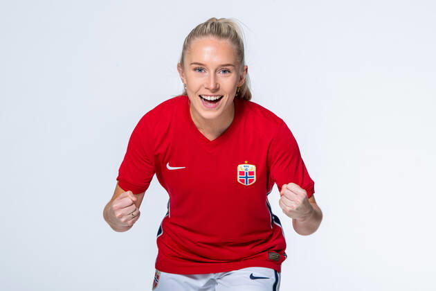 201022 Thea Bjelde of the Norwegian womens national football team poses for a portrait on October 22, 2020 in Oslo Photo Vegard Wivestad Grott BILDBYRAN kod VG VG0061 bbeng fotball fotboll football norge norway a kvinnor portrett porträtt portraits dam,  Copyright: VEGARDxWIVESTADxGRoTT BB201022VG012
