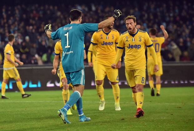 Foto IPP Felice De Martino Napoli 01 12 2017 Calcio Campionato italiano serie A 2017 2018 Napoli - Juventus Nella foto: gianluigi buffon e claudio marchisio festeggiano la vittoria Italy Photo Press World Copyright  0  Copyright: xx ximago IPAxPhotox imago 31515760