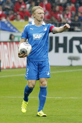Mainz, Germany 05 October 2013 1 Bundesliga 13 14 8 Spieltag 1 FSV Mainz 05 vs 1899 Hoffenheim Andreas Beck Hoffenheim , gestures gestures gestures gestures, with ball, high, high format 1 Bundesliga 13 14 8 Spieltag 1 FSV Mainz 05 vs 1899 Hoffenheim jr